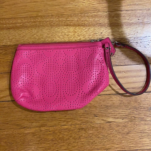 Coach wristlet - Picture 3 of 9